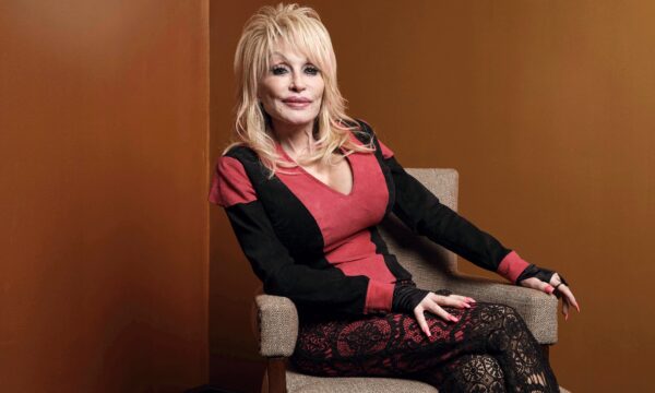 Dolly Parton, lenda da música country, morre aos 80 anos