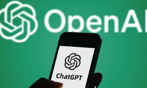 ChatGPT anuncia versão para adolescentes com limites de conteúdo, uso e controle dos pais