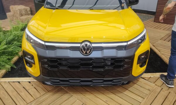 Volkswagen apresenta Tukan; picape eletrificada que vai encarar Fiat Toro