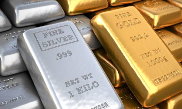 Ouro tem leve queda com pausa em escalada dos Treasuries e à espera de dados de inflação