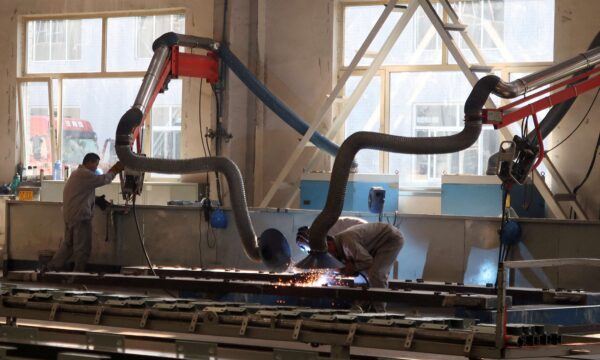 Crescimento da indústria na zona do euro atinge máxima em mais de 4 anos em agosto