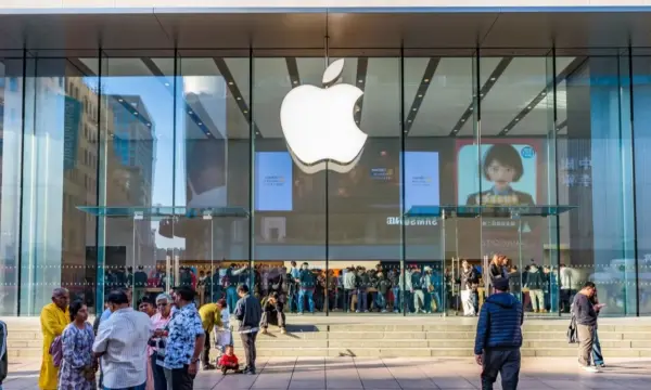 Apple e Google buscam talentos de cripto e sinalizam interesse em stablecoins