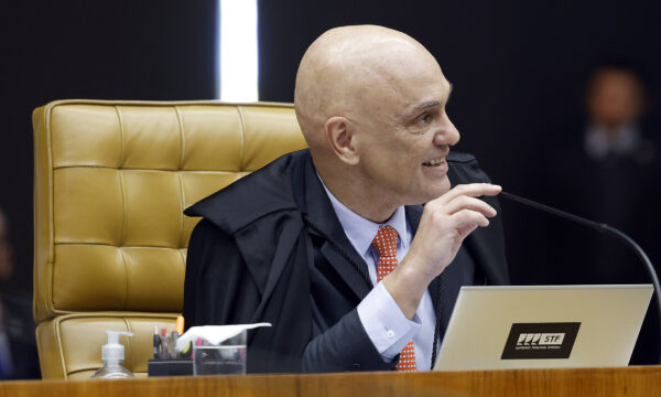 Moraes pede mais uma quebra de sigilo do caso Master antes de sessão prevista para terça-feira