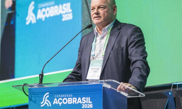 Produção e venda de aço no país devem ficar estáveis em relação a 2025, mas consumo cai, diz Aço Brasil