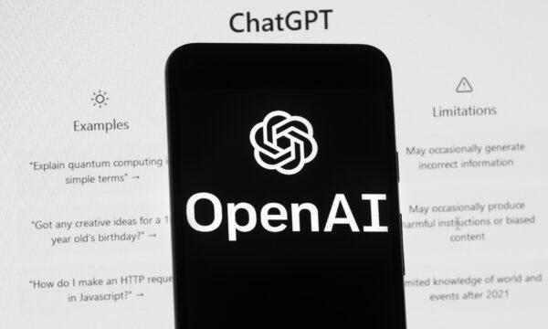 OpenAI pede que EUA liderem criação de padrões globais para inteligência artificial