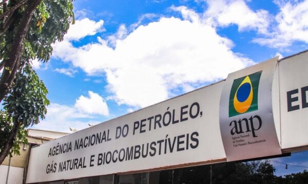 Diretor da ANP diz ter recebido reclamações ‘jocosas’ de executivos da Petrobras sobre ‘gas release’