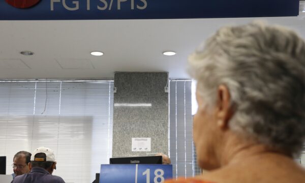 Dinheiro esquecido do PIS/Pasep: prazo para pedir ressarcimento termina nesta quarta