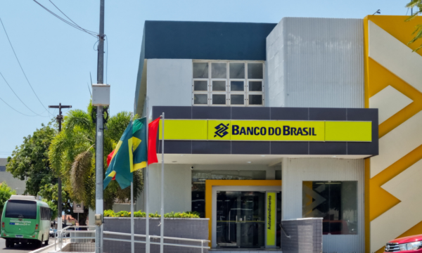 Banco do Brasil (BBSA3) pode subir cerca de 100% ou cair 45% após eleição, dependendo do cenário fiscal, diz Safra